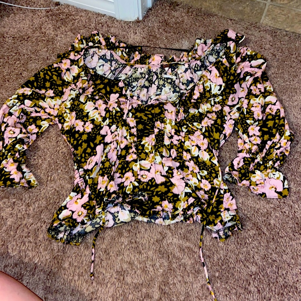 Floral top